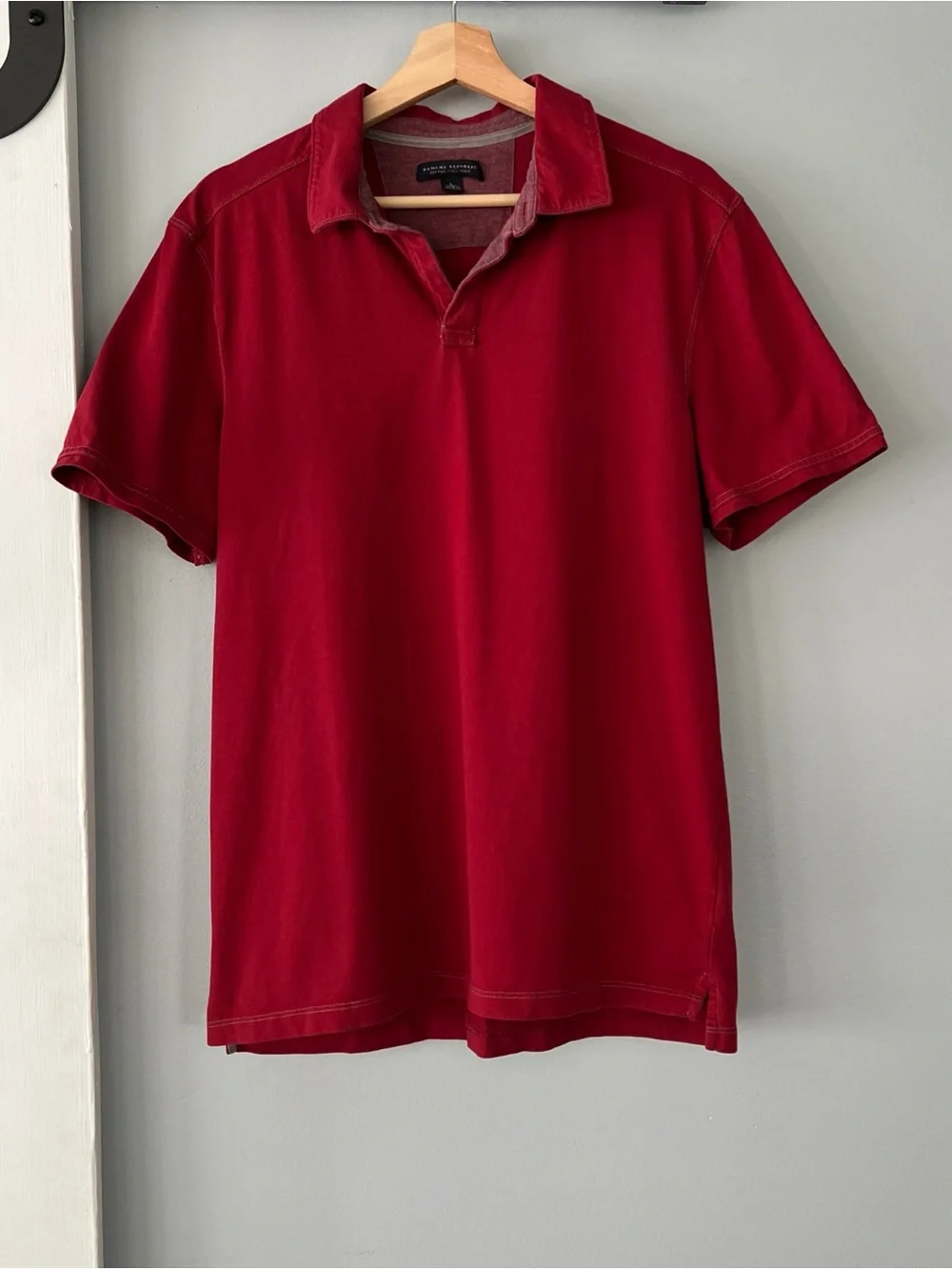 Banana Republic Red Fitted Pima Polo Shirt w/ Gray Stitching Men’s Large Preppy